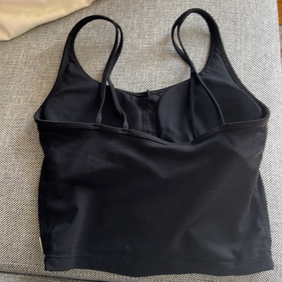 Vuori Halo Performance Crop - Picture 5 of 5